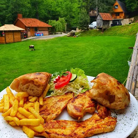 Lägenhet Etno Selo Bistrovo